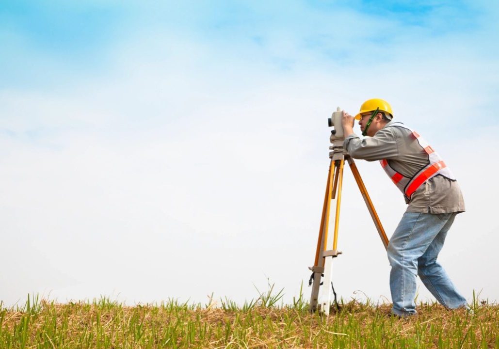 land surveyor